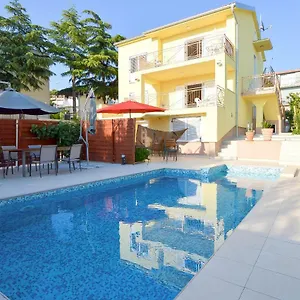 https://villa-narzissa.in-istria.net